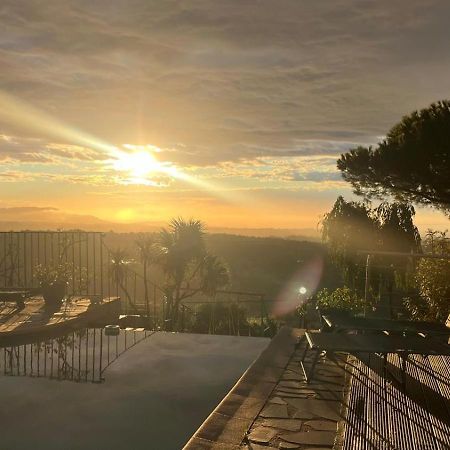 "Aux Balcons Du Riou" Avec Vue Mer 180 Degres Vence Buitenkant foto