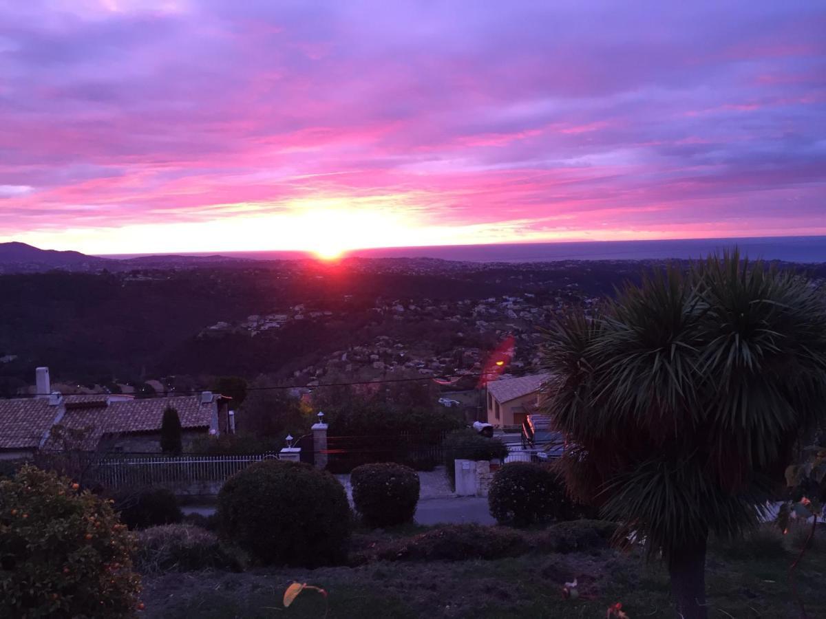 "Aux Balcons Du Riou" Avec Vue Mer 180 Degres Vence Buitenkant foto